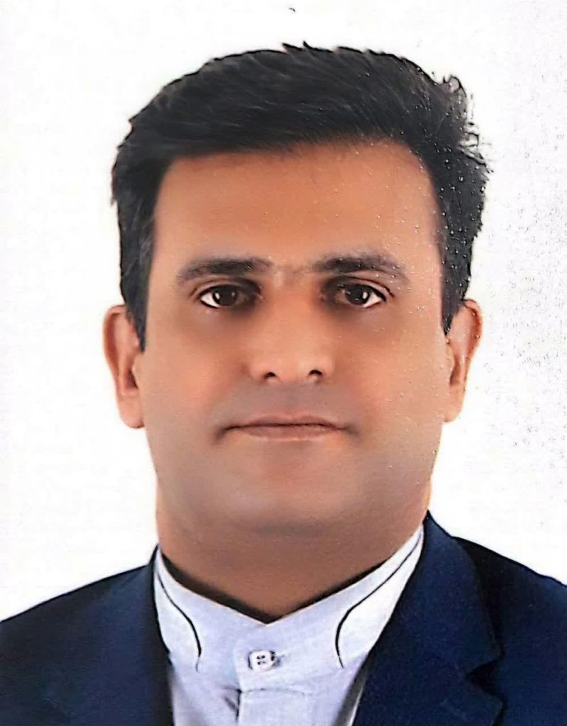 آرش حلاج نیا مقدم